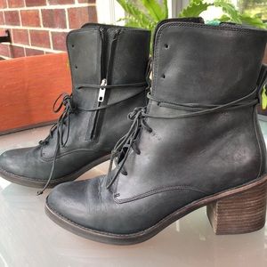 UGG Black Leather Block Heel Boots, GREAT condition!